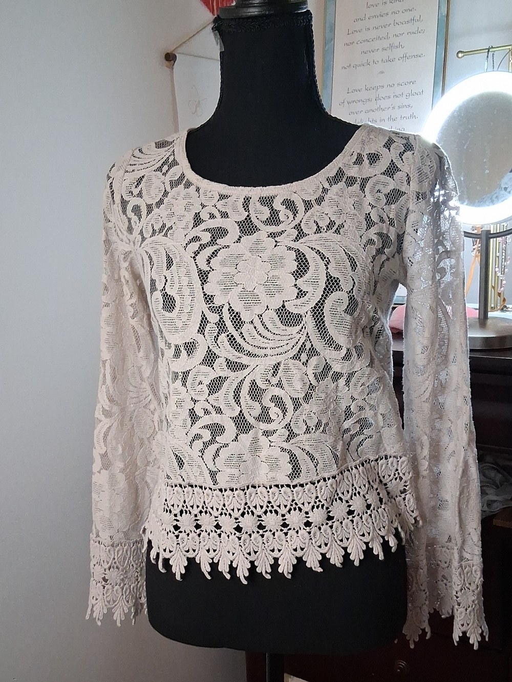 Xhilaration Gray Floral Lace Long-Sleeve Top with Crochet Hem